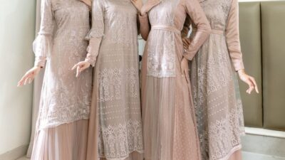 Gamis dengan menggunanakan Charisma kain tile