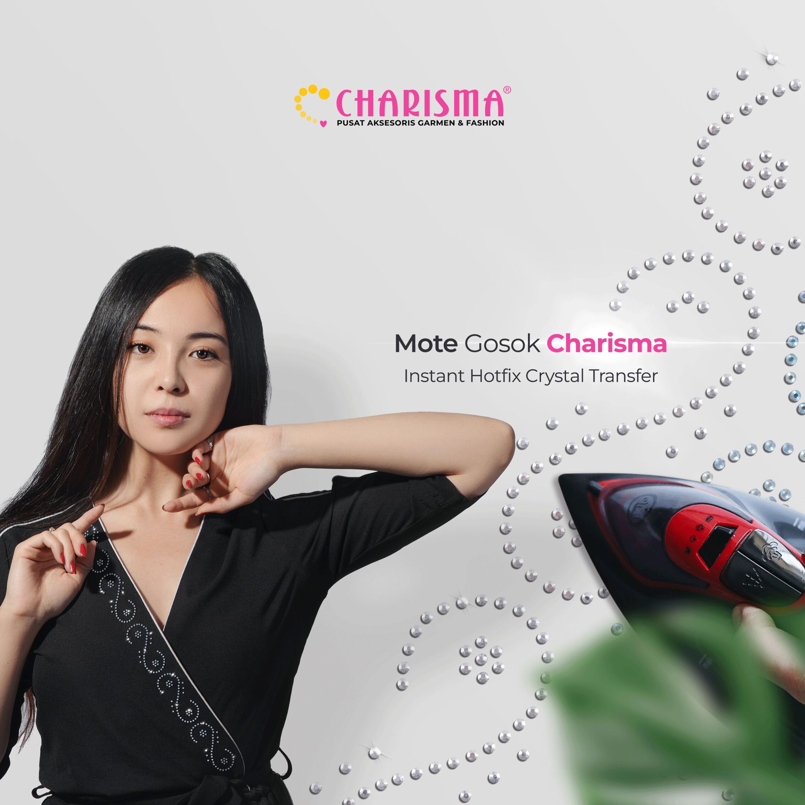 Label Rhinestone Charisma terbuat dari flatbacks atau mote gosok