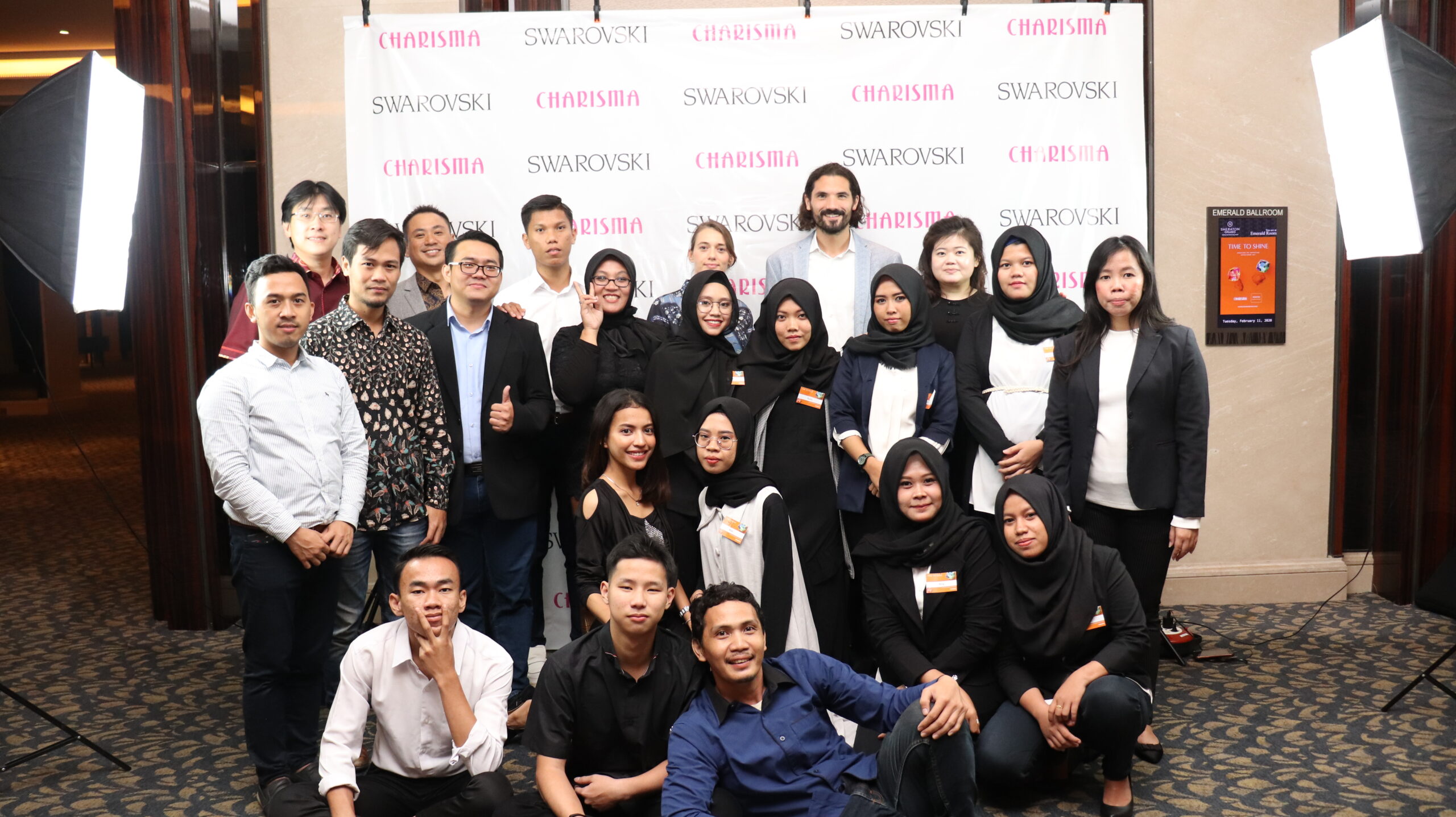 Team Charisma di acara appreciation dinner Charisma bersama Swarovski