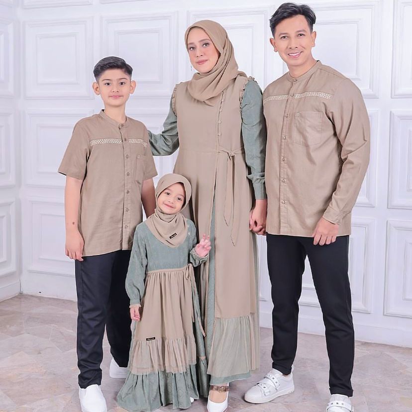 Inspirasi baju lebaran keluarga Fairuz Arafiq