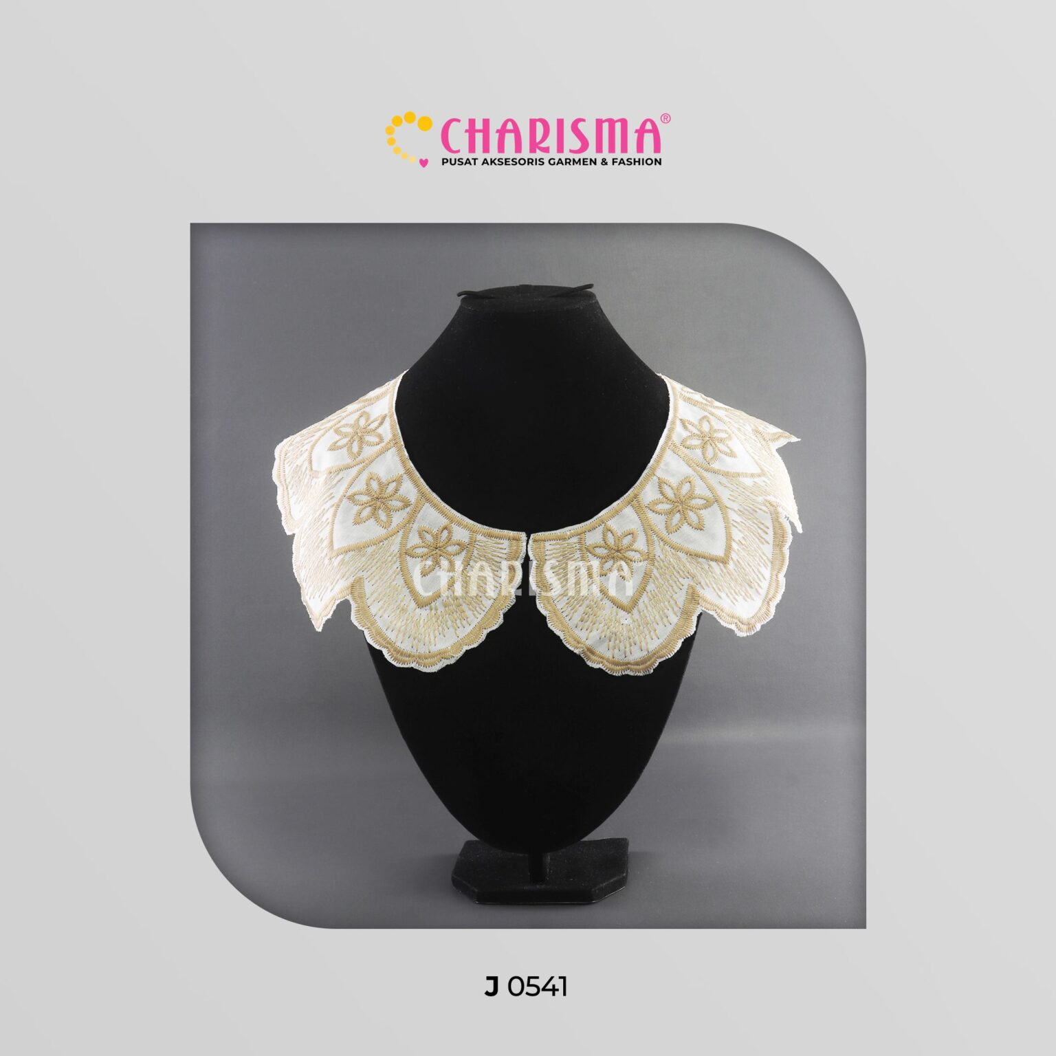 kerah u neck dengan nuansa emas